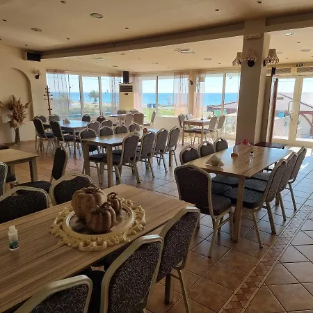 Nautilos Hotel 2*