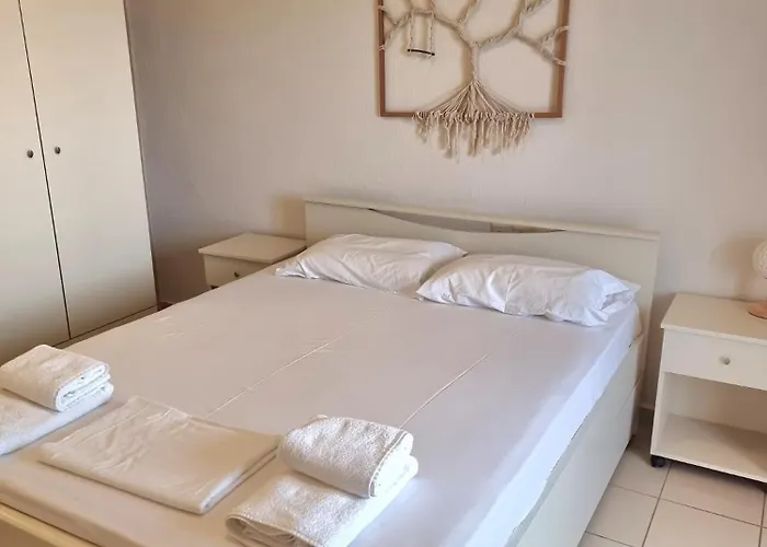 Nautilos Hotel 2*