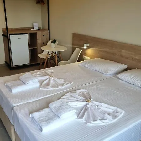 Nautilos Hotel 2*